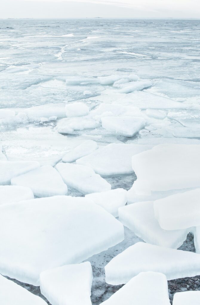 Is It Better To Make Ice Cubes With Hot Or Cold Water?