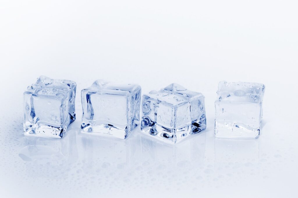 What Type Of Ice Cubes Last The Longest?